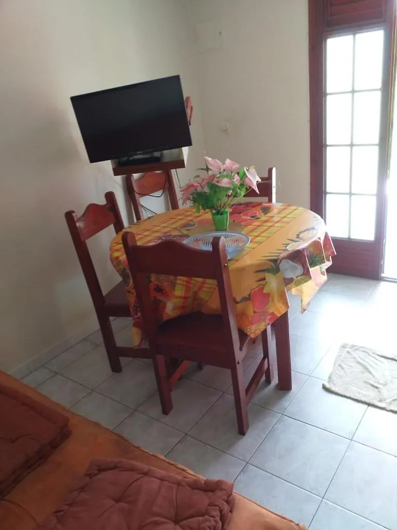 Apartment Appartement Meuble Paisible A Saint Anne Proche Des Plages Et Restaurents Sainte-Anne Martinique
